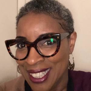 Meet your Posher, Cora